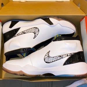 2019
Zoom Heritage N7